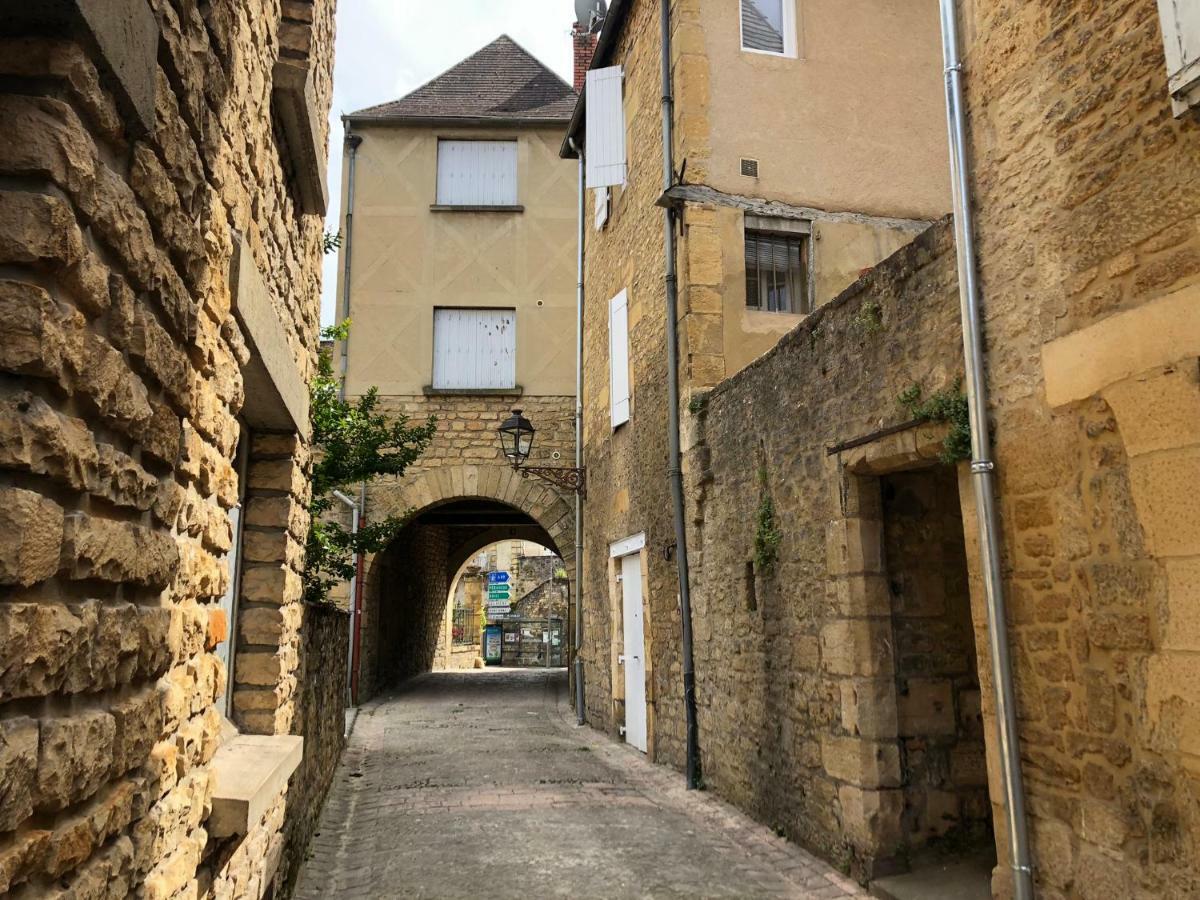 Les Appartements Chambon Сарла-ла-Канеда Экстерьер фото